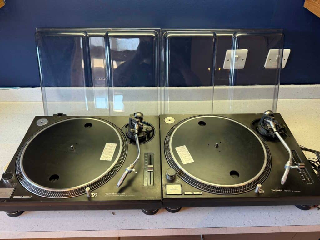 Technics SL1210-MK2 Pair with Decksavers
